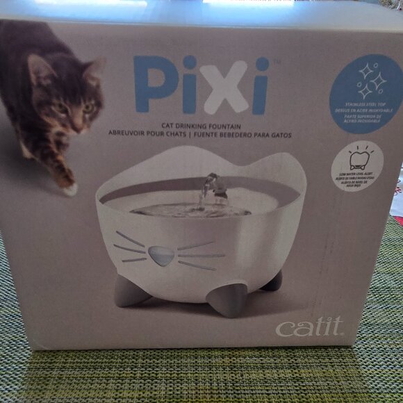 Catit Pixi Water Fountain (drinking fountain) - Picture 8 of 8